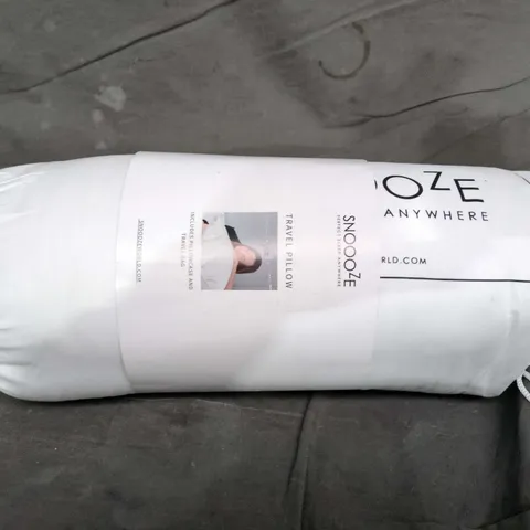 SNOOZE ANYWHERE TRAVEL PILLOW – WHITE, ROLLED PILLOWS