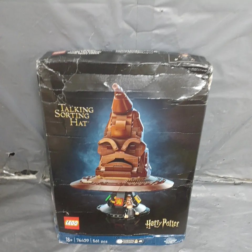LEGO HARRY POTTER TALKING SORTING HAT  RRP £89.99