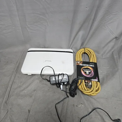 APPROXIMATELY 8 ASSORTED HOUSEHOLD ITEMS TO INCLUDE CABLES, POWER SUPPLIES, ROUTERS ETC