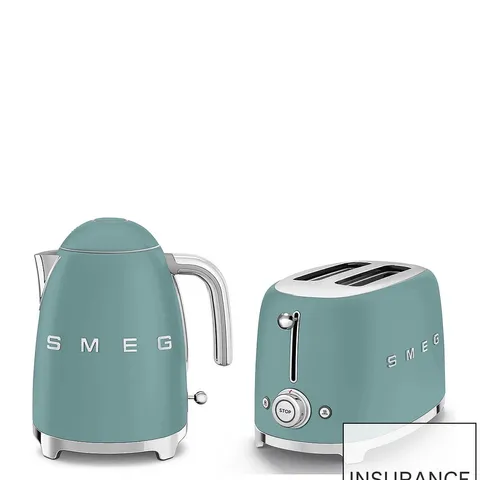 SMEG RETRO STYLE KETTLE AND 2-SLICE TOASTER - EMERALD GREEN