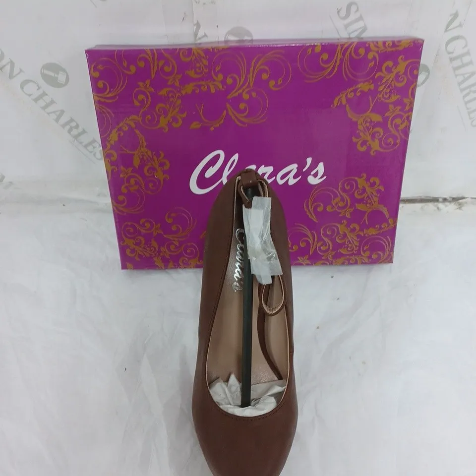 APPROXIMATELY 10 PAIRS OF BOXED CLARAS CAFE HEELS IN VARIOUS SIZES 