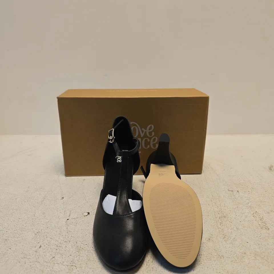 MOVE DANCE BLACK WOMEN'S DANCE SHOE – MARY JANE STYLE, UK 6 (EU 39)
