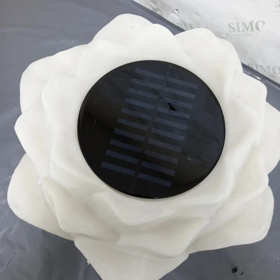 BOXED MY GARDEN STORIES LARGE LED LOTUS LIGHT