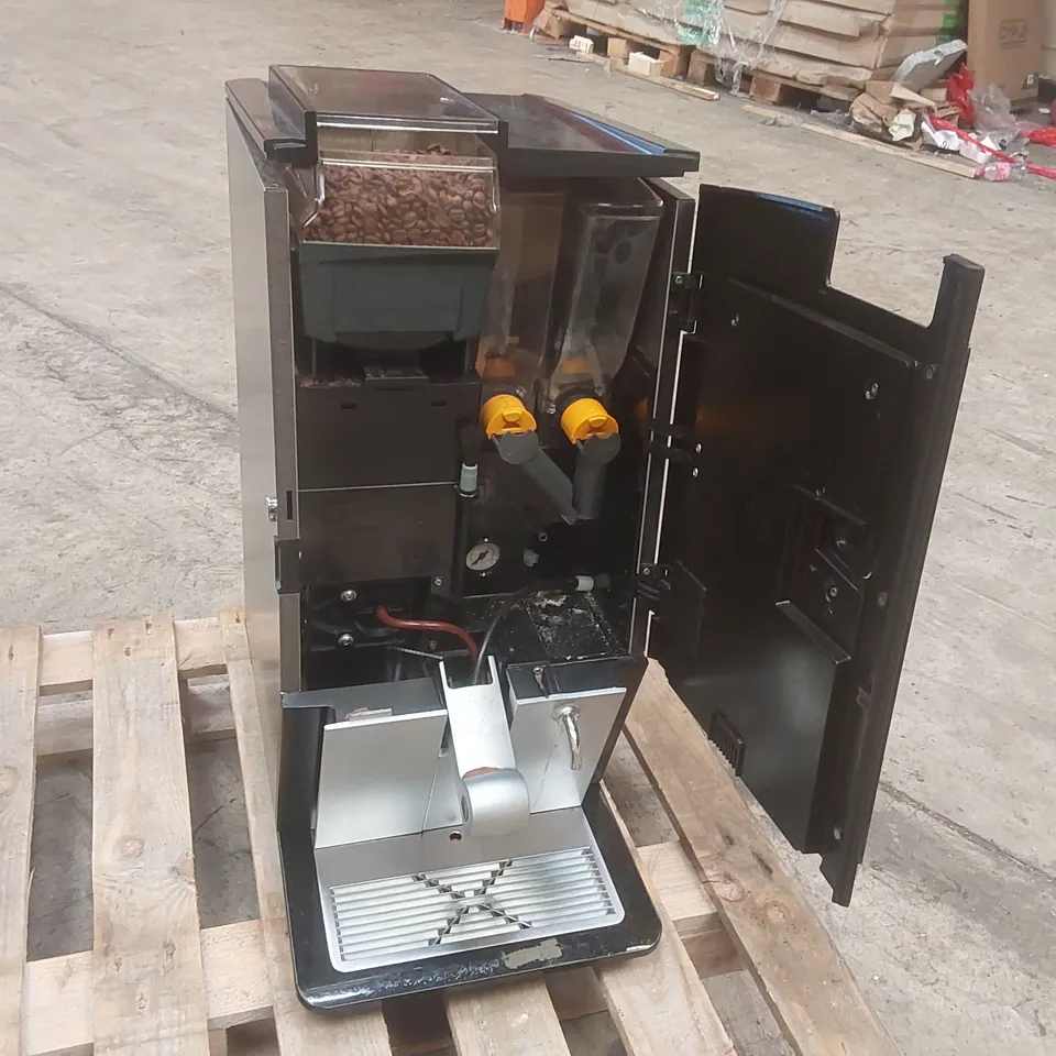 BRAVILOR BONOMAT COMMERCIAL COFFEE MACHINE