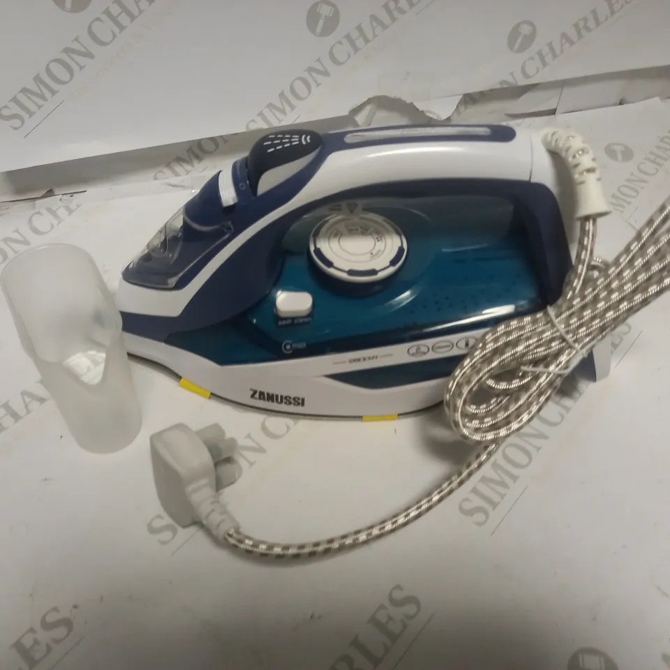 ZANUSSI 2800W STEAM IRON, BLUE