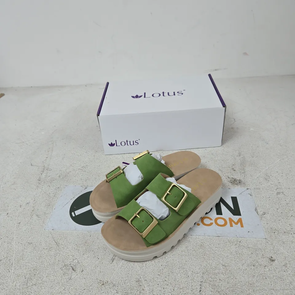 LOTUS GREEN PLATFORM SANDALS WITH BUCKLES – UK 5.5 (EU 38)