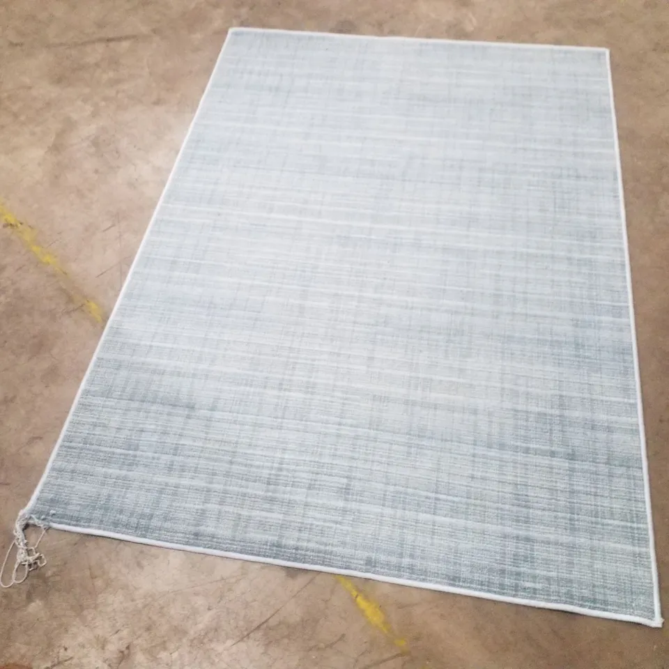 QUALITY DESIGNER AREA RUG    - APPROXIMATELY 169X120CM