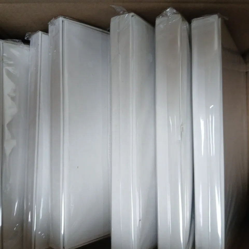 BOX OF APPROXIMATELY 5 X LIVMORE SET OF 5 GEMSTONE KEYCHAINS