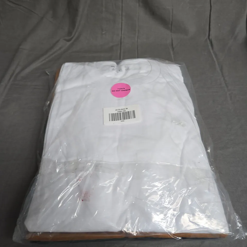 SEALED HOLLISTER CREW NECK T-SHIRTS - X7 - LARGE