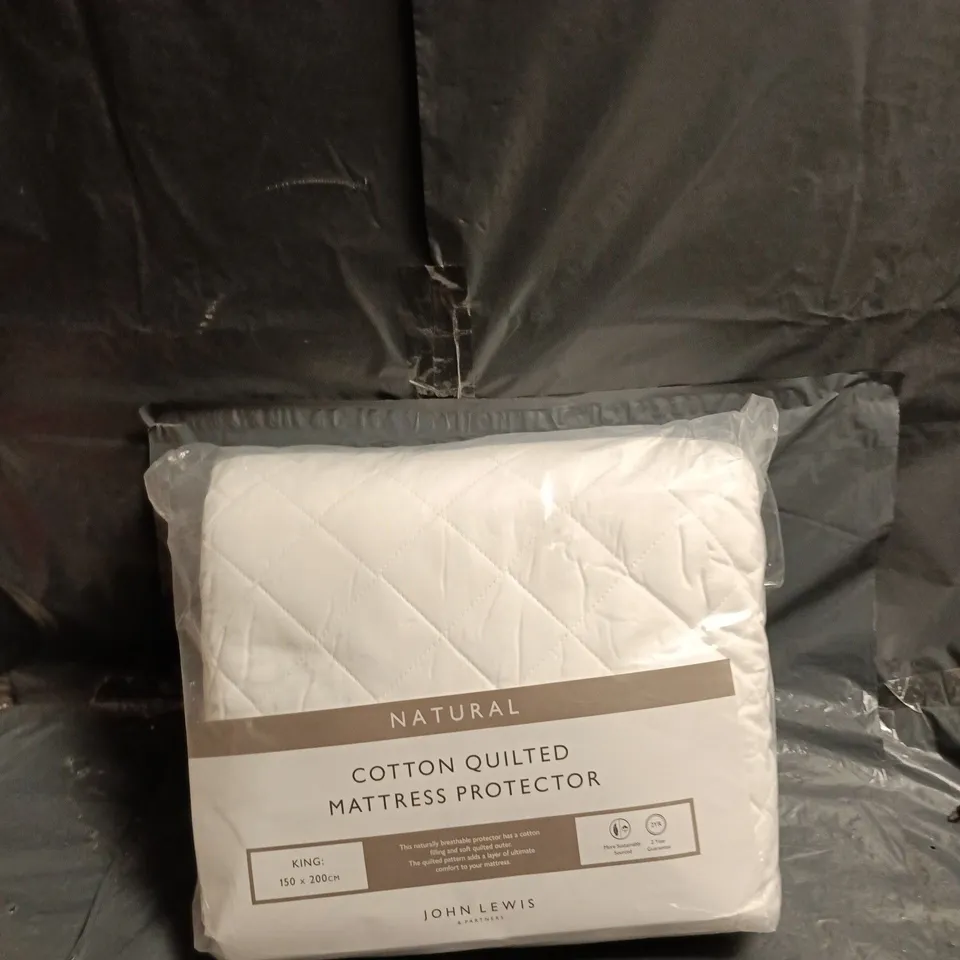JOHN LEWIS NATURAL COTTON QUILTED MATTRESS PROTECTOR – KING (150 X 200 CM)