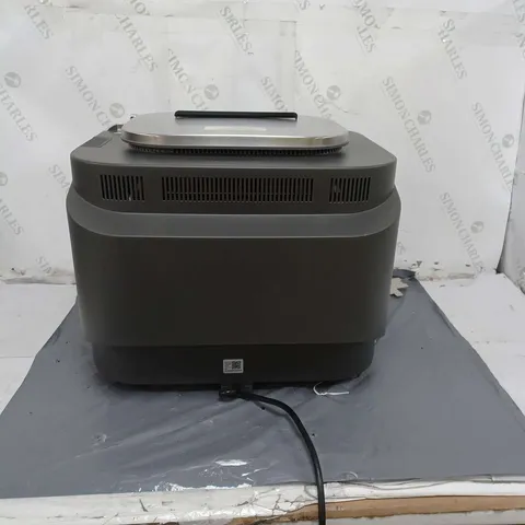 BOXED NINJA MULTIFUNCTION 14-IN-1 OVEN & AIR FRYER, DAMAGED ON BACK