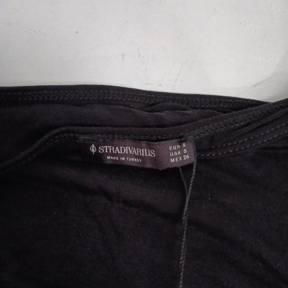 STRADIVARIUS BLACK LONG-SLEEVE TOP – WOMEN’S, UK SIZE S