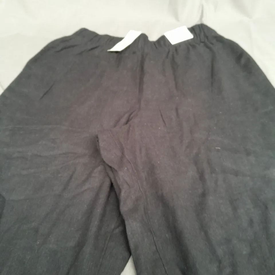 ABERCROMBIE & FITCH ULTRA HIGH WAIST BLACK TROUSERS - SIZE MEDIUM R