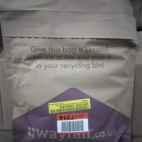 BAGGED CHRISTMAS HOLLY AND MISTLETOE COTTON KITCHEN ADULT APRON