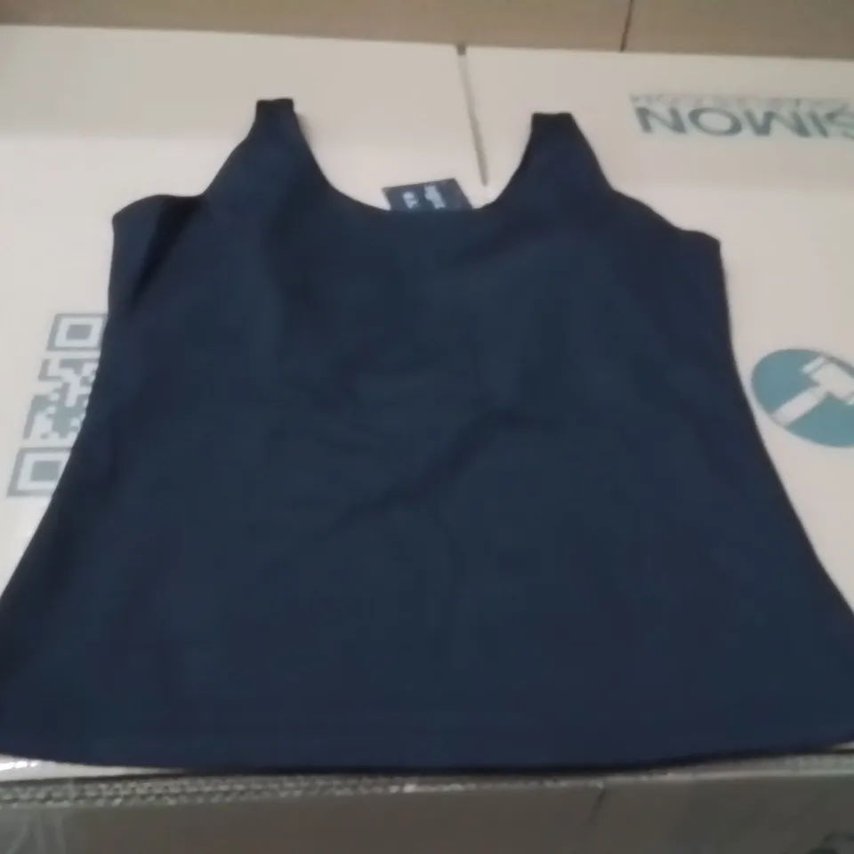 BOXED BRAND NEW APPROXIMATELY 23 SIMPLY BE ACTIVE VEST BLACK SIZE 16