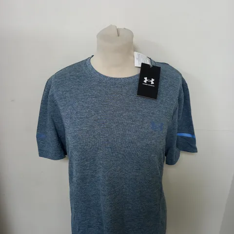 UNDER ARMOUR SEAMLESS CASUAL T-SHIRT SIZE M