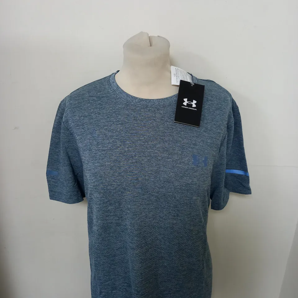UNDER ARMOUR SEAMLESS CASUAL T-SHIRT SIZE M