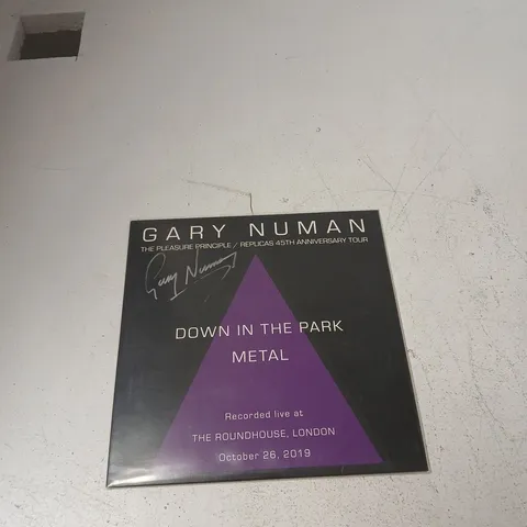GARY NUMAN - DOWN IN THE PARK / METAL – NM1001 VINYL 7-INCH SINGLE (MADE IN CZECH REPUBLIC)