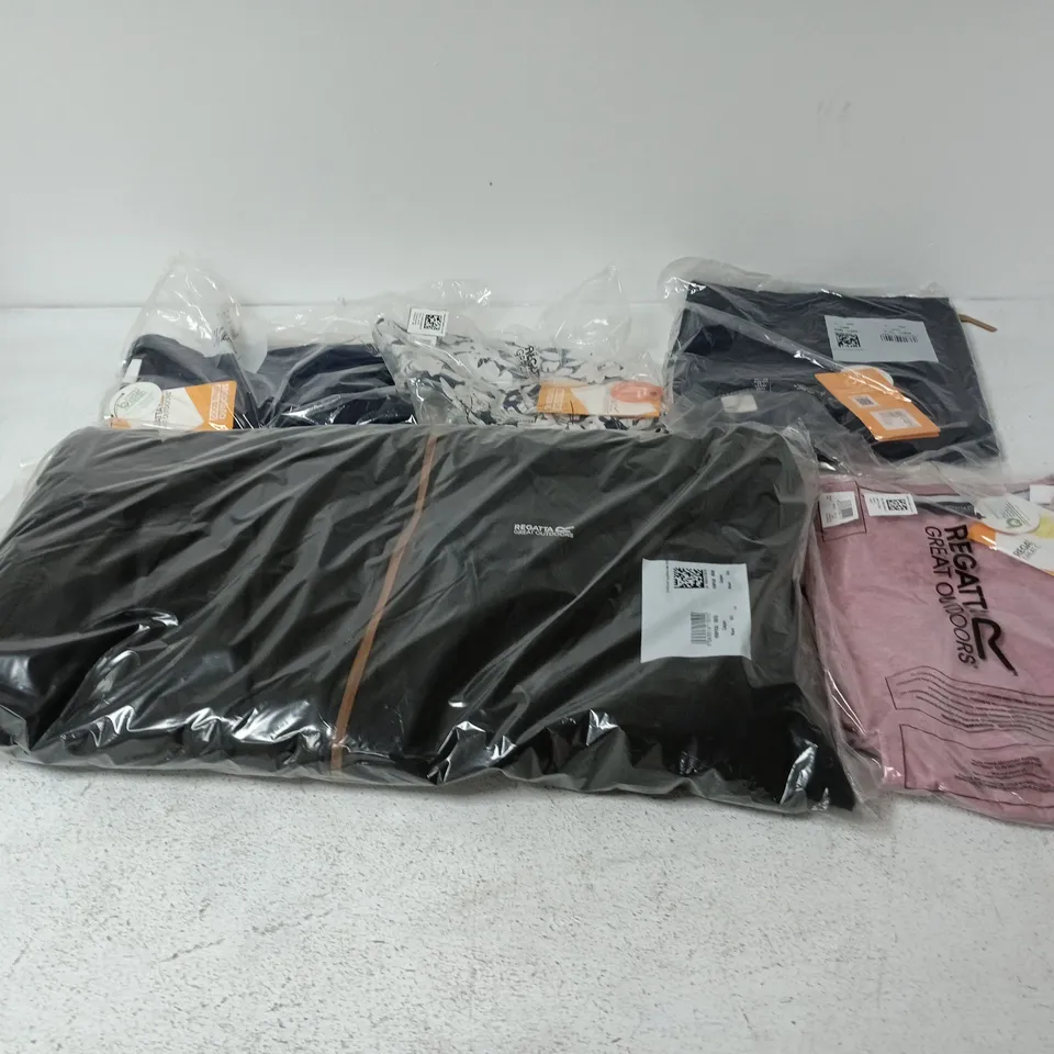 APPROXIMATELY 39 ASSORTED BRAND NEW REGATTA CLOTHING ITEMS IN VARIOUS SIZES, STYLES & COLOURS TO INCLUDE BENILE, CASPEN, NATINE, ETC