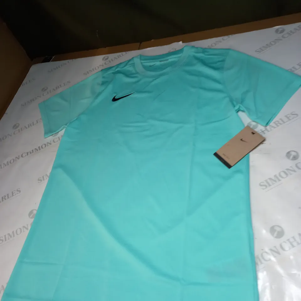 NIKE LOGO CASUAL T-SHIRT SIZE L