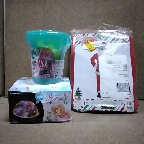 LOT OF VARIOUS ASSORTED HOUSEHOLD ITEMS TO INCLUDE: MERMAID NIGHT LIGHT, GIANT SLIME BUCKET, CHILD'S SANTA COSTUME ETC