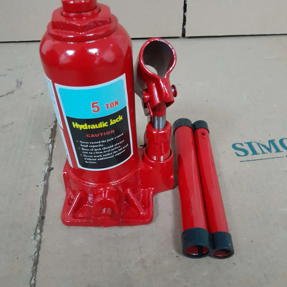 5 TONE HYDRAULIC JACK 