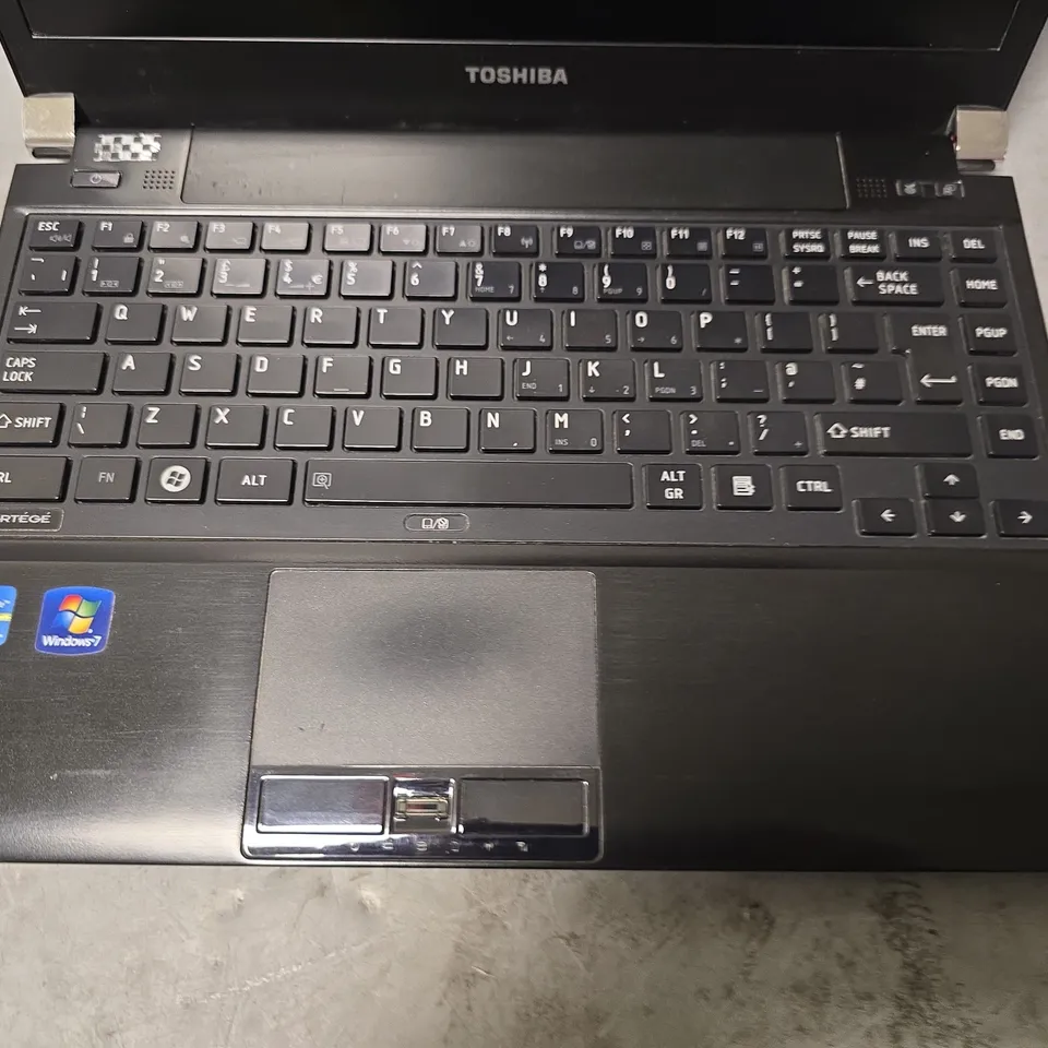 TOSHIBA PORTEGE R830 LAPTOP 