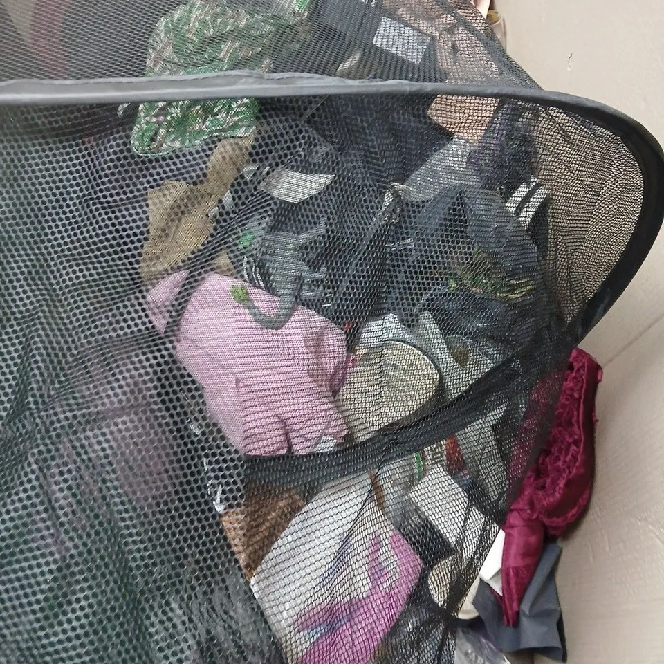 PALLET TO CONTAIN LARGE ASSORTMENT OF HOUSEHOLD ITEMS