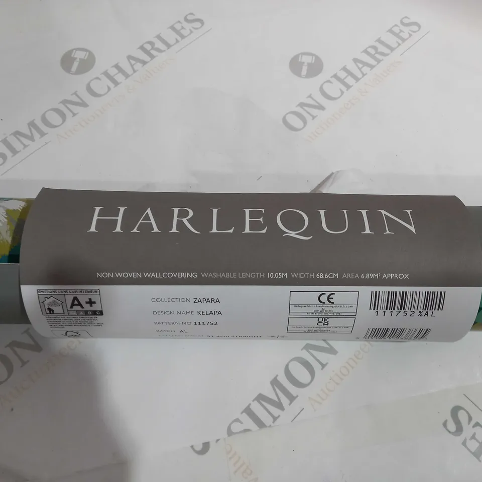 HARLEQUIN KELAPA WALLPAPER