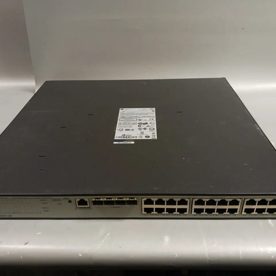 HP JE007A BASELINE SWITCH 