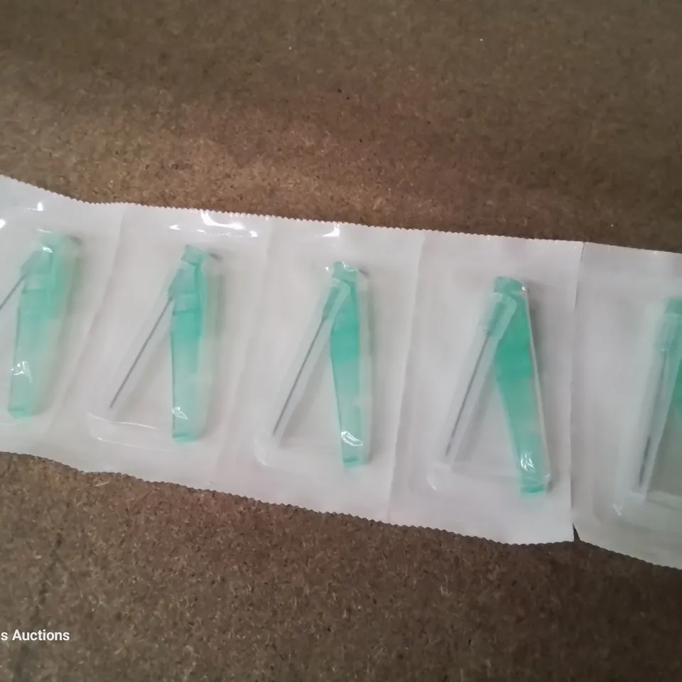 TWO BOXES OF SMITHS HYPODERMIC NEEDLE PRO EDGE SAFETY DEVICE 100 × 23G × 0.6 × 38mm