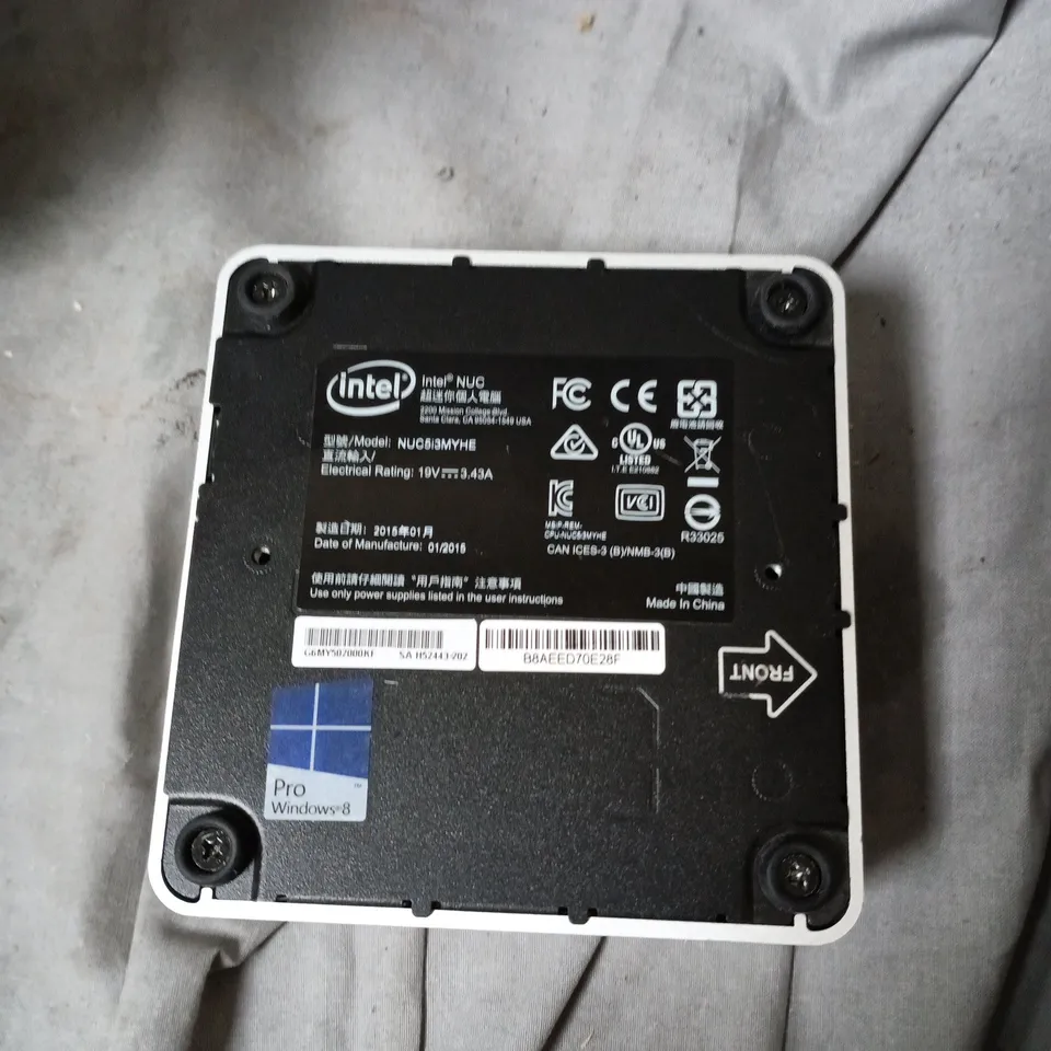 INTEL NUC MINI PC NUC5I3MYBE – I3-5010U, 4GB RAM, 120GB SSD, WINDOWS 8 PRO