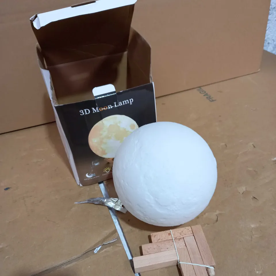 3D MOON LAMP 