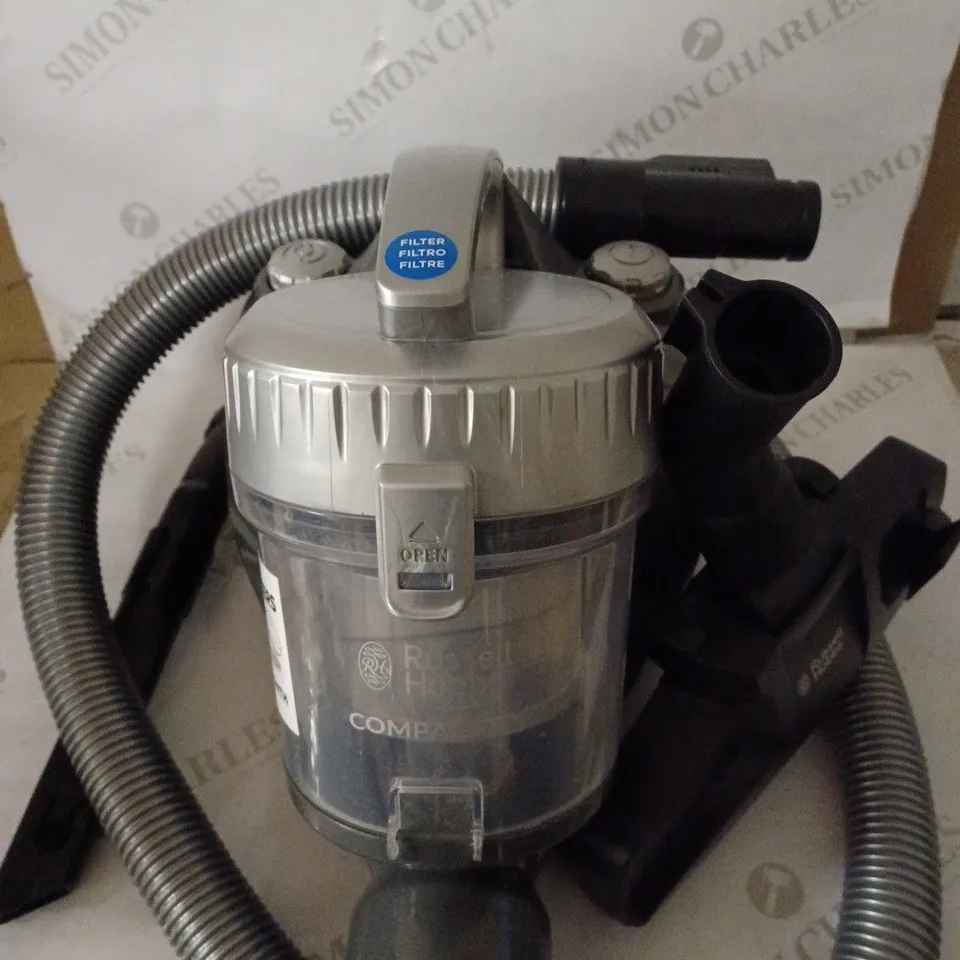 RUSSELL HOBBS COMPACT XS CYLINDER VACUUM