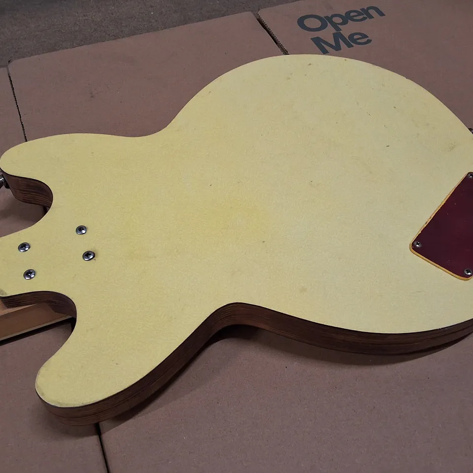 ELECTRIC GUITAR – YELLOW FINISHED BODY WITH MAPLE NECK (UNTESTED)