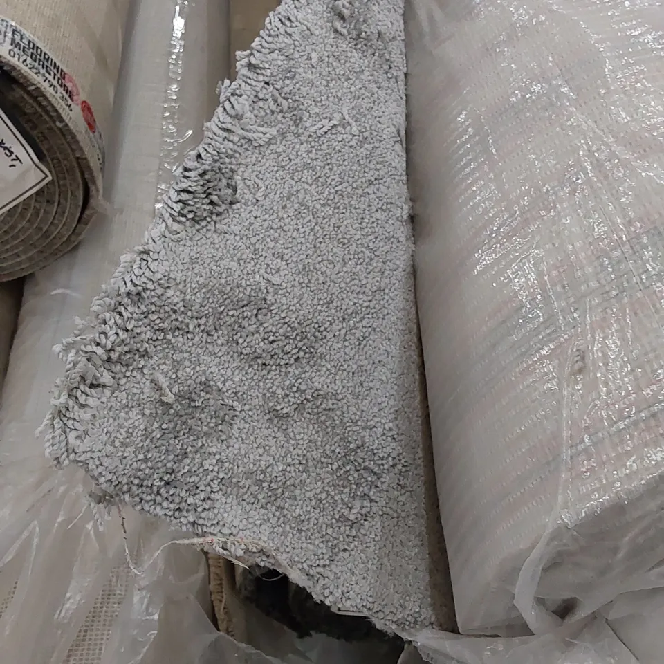 ROLL OF QUALITY INVICTUS ORION GREY PLANK CARPET // SIZE: APPROXIMATELY 5.7 X 4m