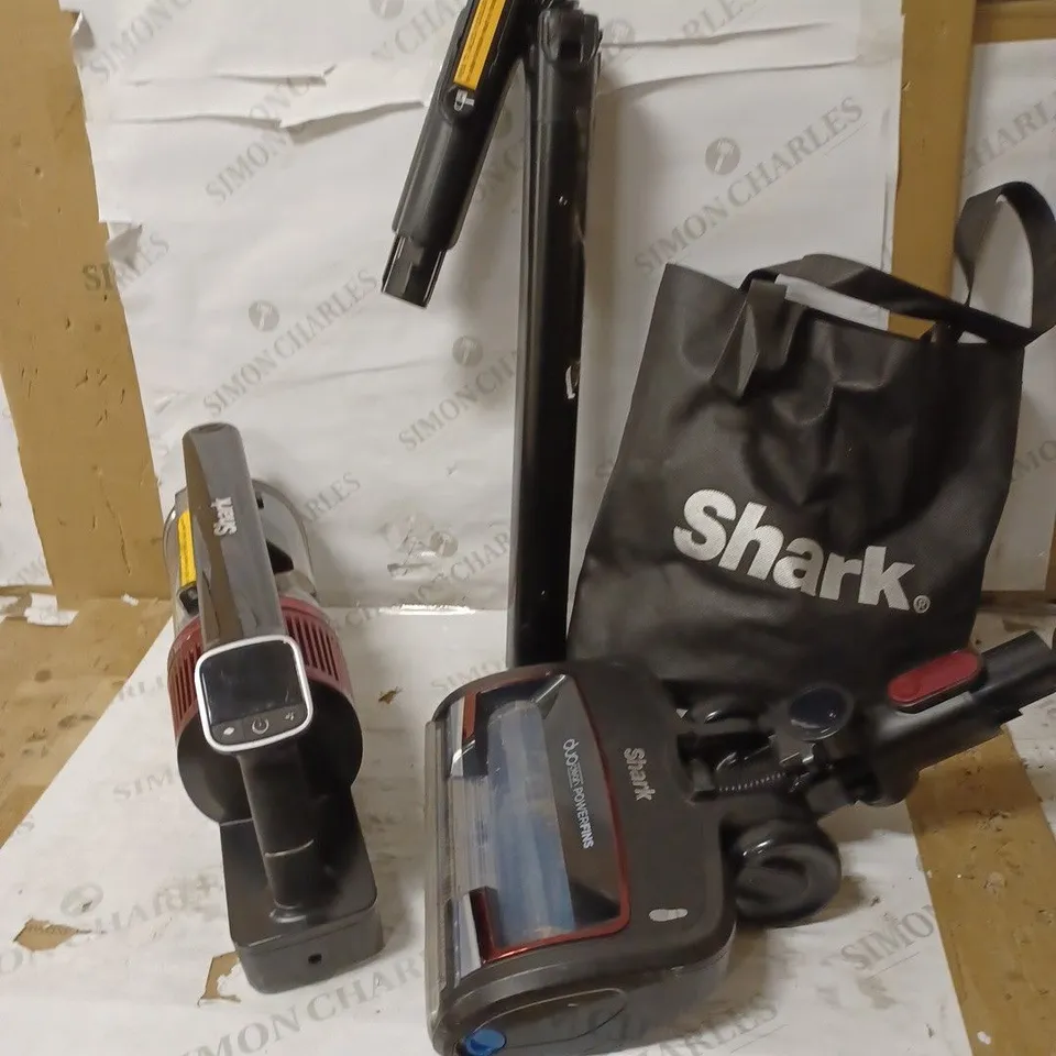 SHARK IZ300UK CORDLESS STICK VACUUM