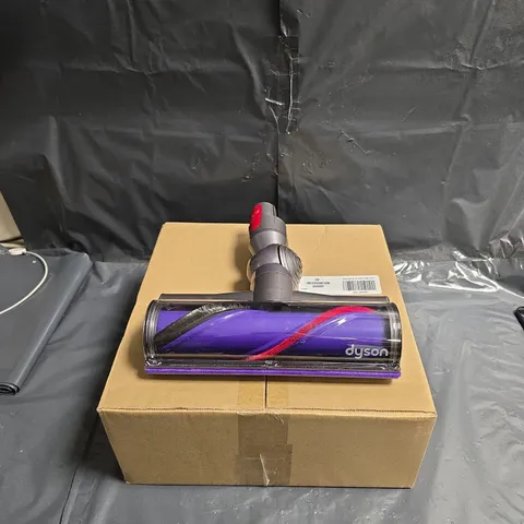 DYSON FLOORHEAD ATTACHMENT WITH PURPLE ROLLER AND ADAPTOR.