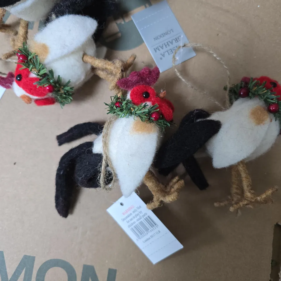 BOX OF GISELA GRAHAM SMALL BIRD DECORATIONS 