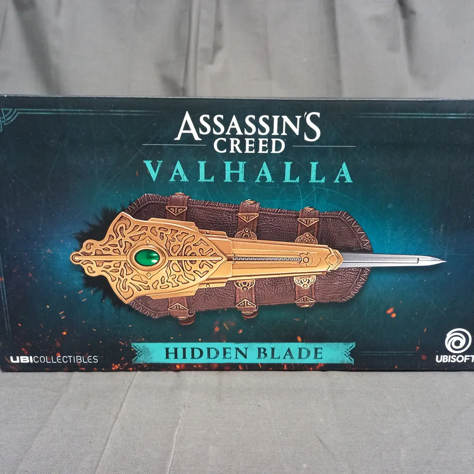 BOXED ASSASSINS CREED VALHALLA HIDDEN BLADE