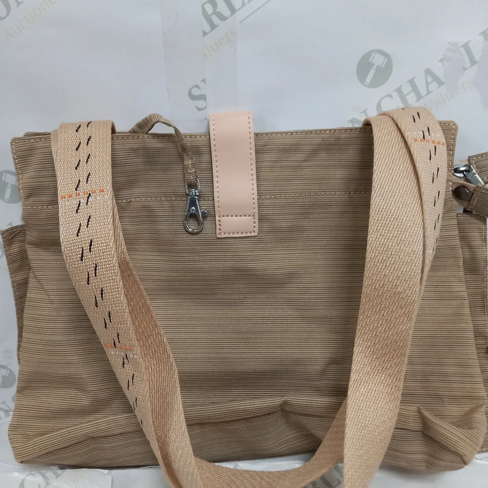 KIPLING BRUSHED BEIGE HAND BAG