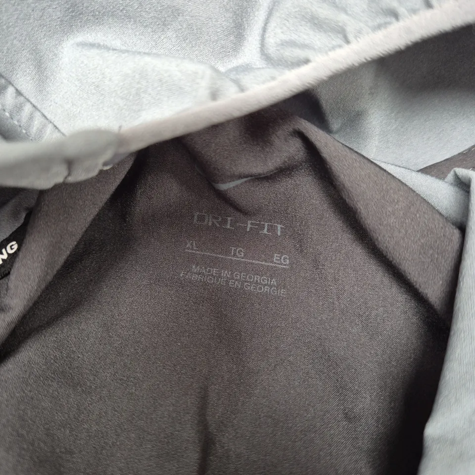 NIKE WINDBREAKER JACKET – MEN’S GREY/CHARCOAL, SIZE XL