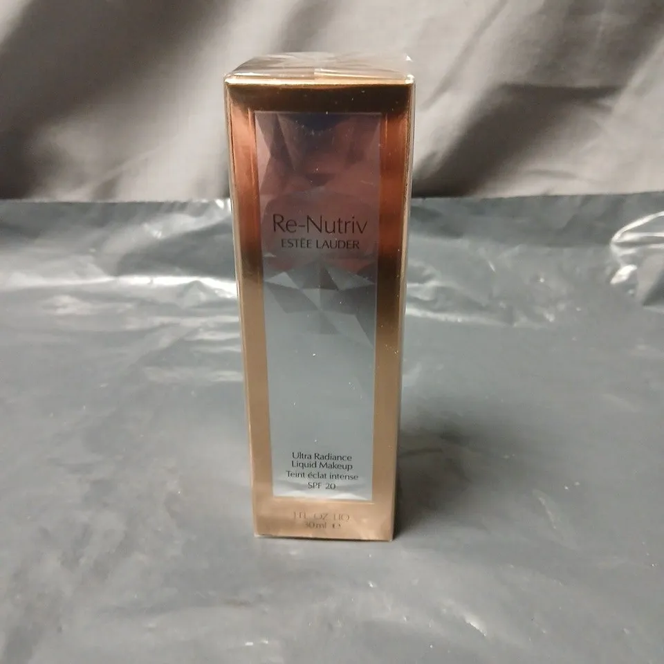 ESTÉE LAUDER RE-NUTRIV ULTRA RADIANCE LIQUID MAKE-UP SPF 20, 30 ML – BOXED