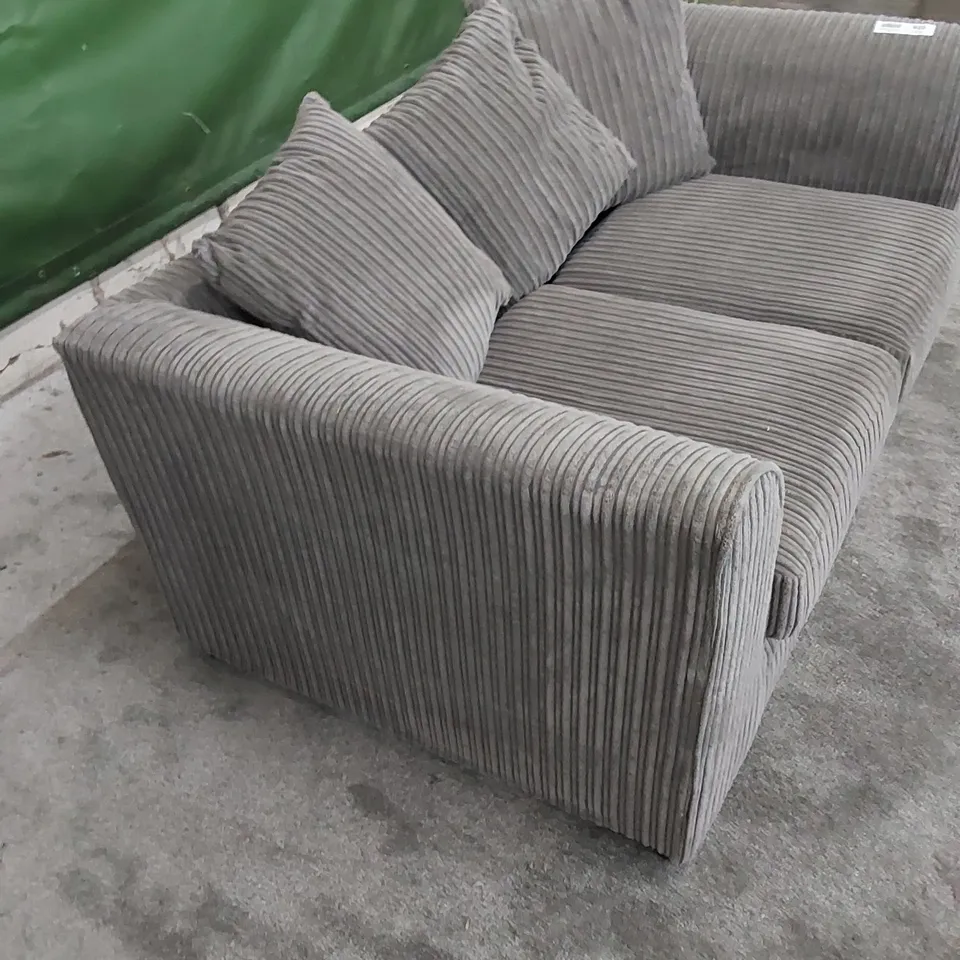 DESIGNER 2 SEATER SOFA UPHOLSTERED IN GREY FABRIC WITH CUSHIONS 