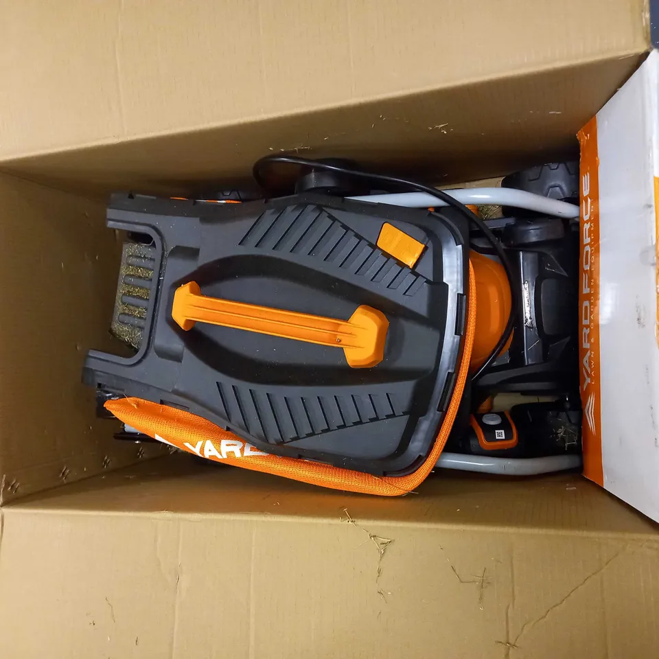 YARD FORCE 32CM ROTARY CORDLESS LAWNMOWER PLUS CORDLESS GRASS TRIMMER