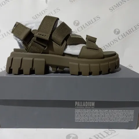 BOXED PAIR OF PALLADIUM REVOLT SANDALS IN DUSKY GREEN UK SIZE 4