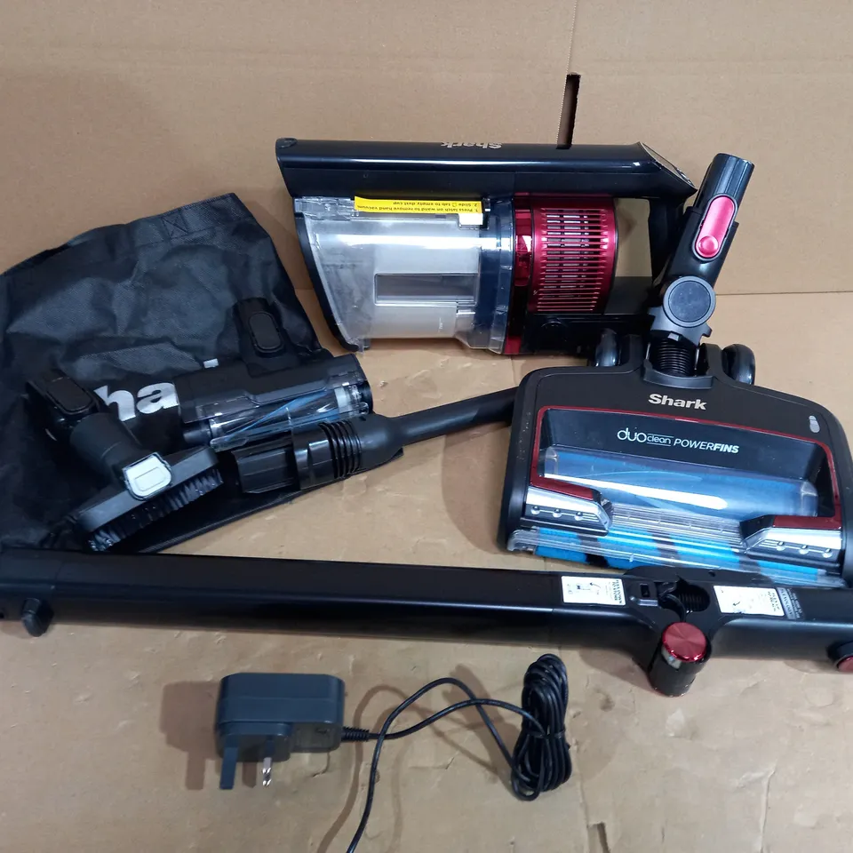 SHARK CORDLESS VACUUM IZ300UKT