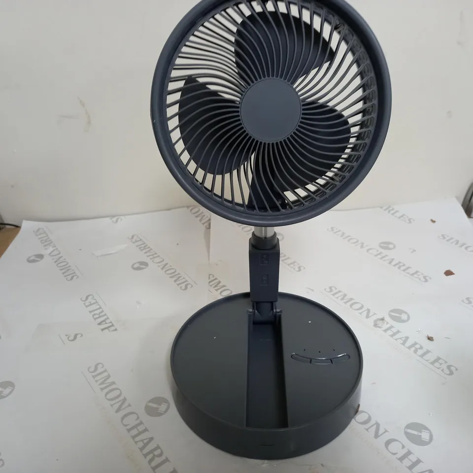 BELL & HOWELL RECHARGEABLE EXTENDABLE DESK & FLOOR FAN, WHITE