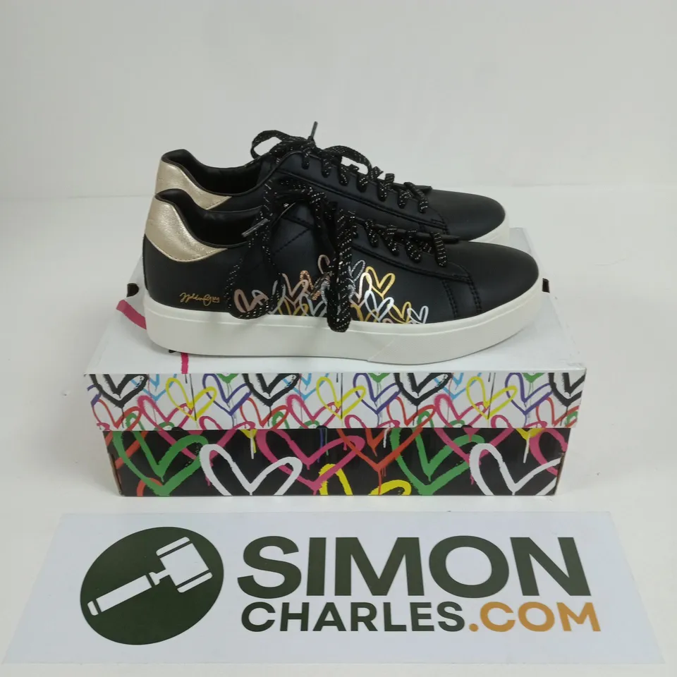 BOXED PAIR OF SKECHERS COURT CLASSICS JGOLDCROWN EDEN LX-GLEAMING HEARTS WOMEN'S SNEAKERS IN BLACK - UK 6