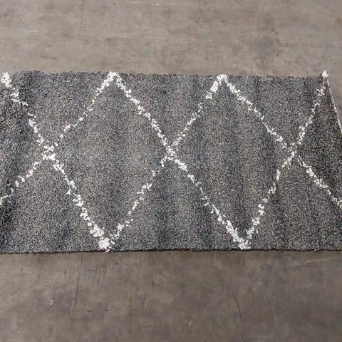 BRAND NEW BAGGED PACO HOME KALMAR RUG - 150 x 80cm